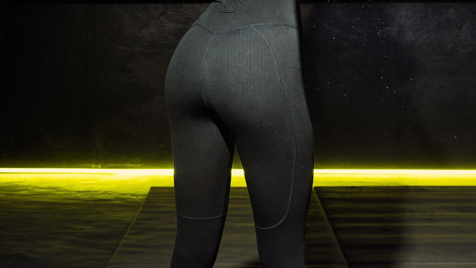 HIVOLT athleisure