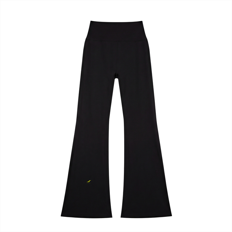 Voltcore 2-Piece Set — high-waisted flare leggings in matte black, 220 g/m², supplier studio photograph