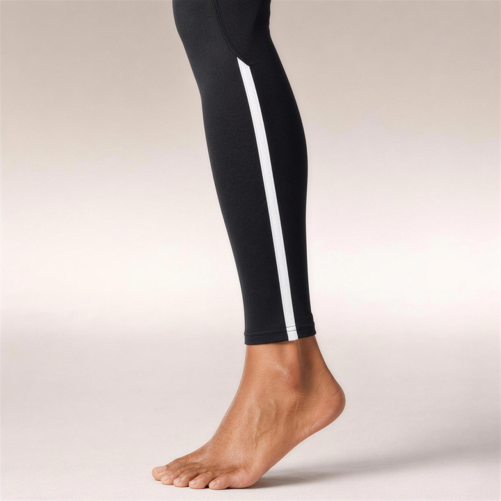 Woman wearing HIVOLT Color Block Yoga Leggings, detail closeup