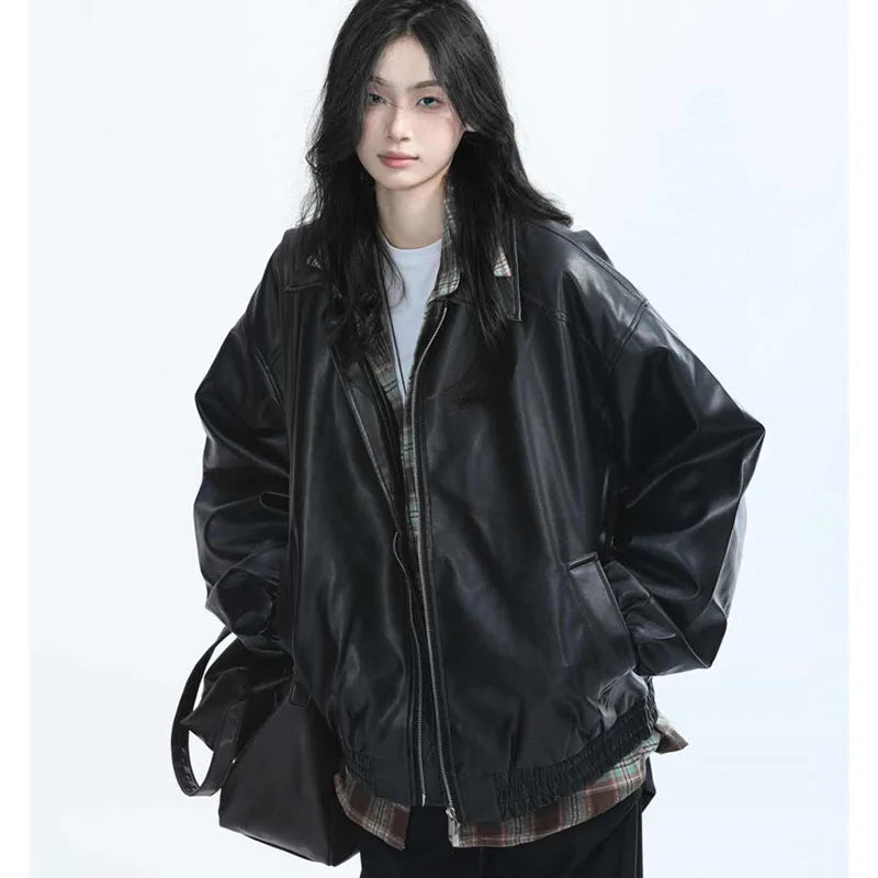 Women's Retro Zip Faux-Leather Jacket in Black